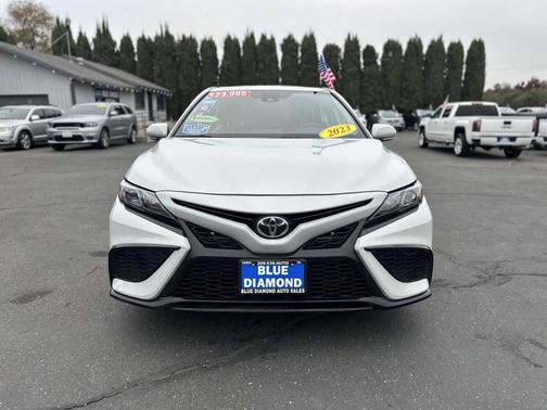 2023 Toyota Camry SE