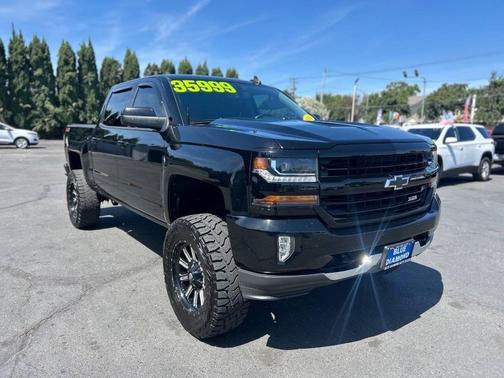 Black 2018 Chevrolet Silverado 1500 2LT