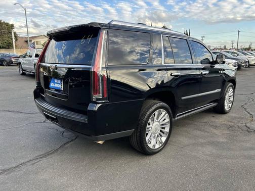 2017 Cadillac Escalade Platinum