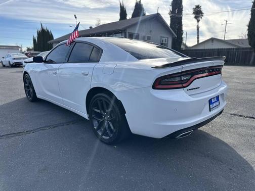 2019 Dodge Charger SXT