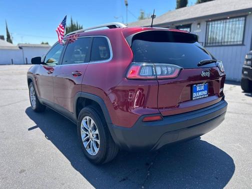 Velvet Red Pearlcoat 2019 Jeep Cherokee Latitude Plus