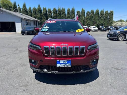 Velvet Red Pearlcoat 2019 Jeep Cherokee Latitude Plus