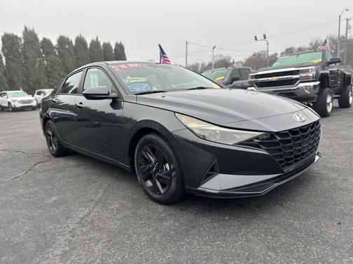 2021 Hyundai ELANTRA SEL