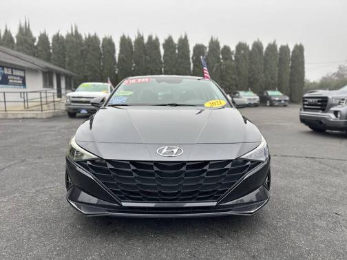 2021 Hyundai ELANTRA SEL
