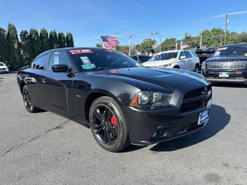 Black 2011 Dodge Charger R/T