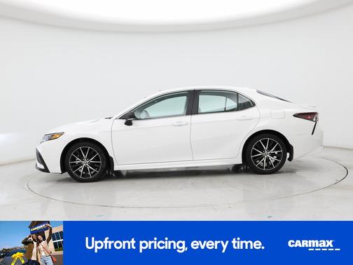 White 2023 Toyota Camry SE