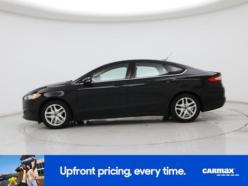 Black 2016 Ford Fusion SE
