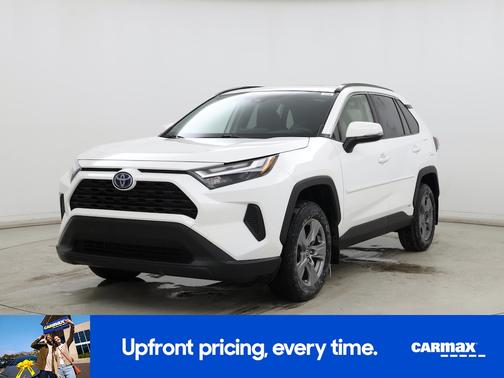 White 2022 Toyota RAV4 Hybrid XLE