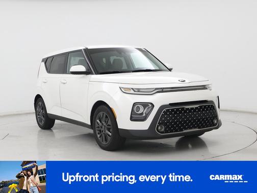 White 2020 Kia Soul EX