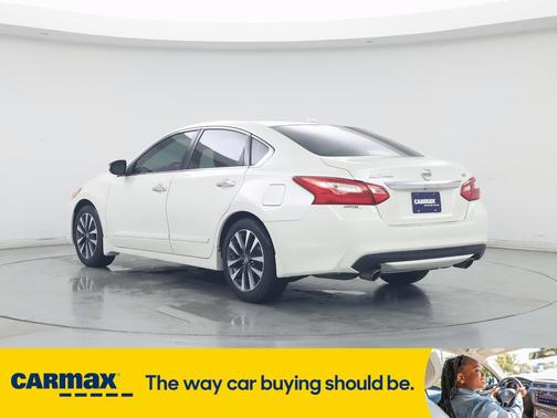 2016 Nissan Altima SV