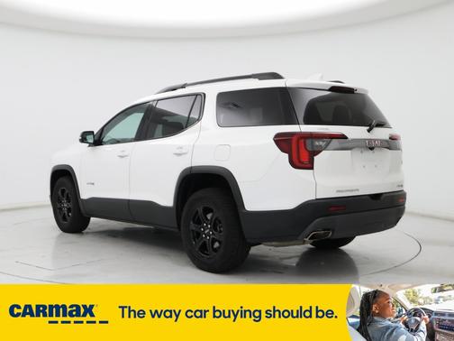2022 GMC Acadia AT4