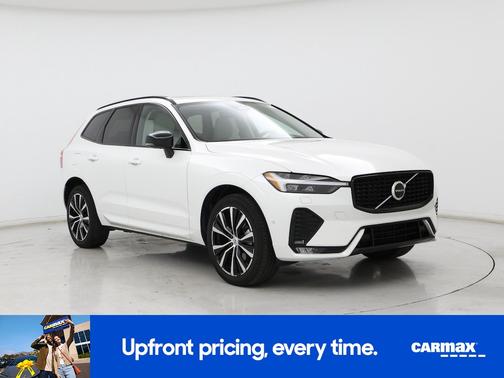 White 2024 Volvo XC60 B5 Plus Dark Theme