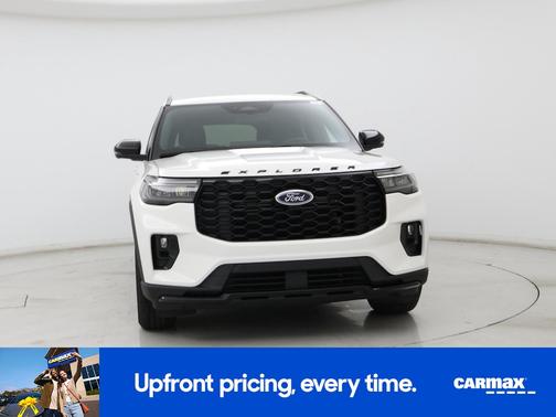 White 2025 Ford Explorer ST-Line