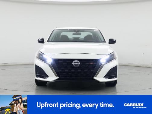 White 2025 Nissan Altima SR