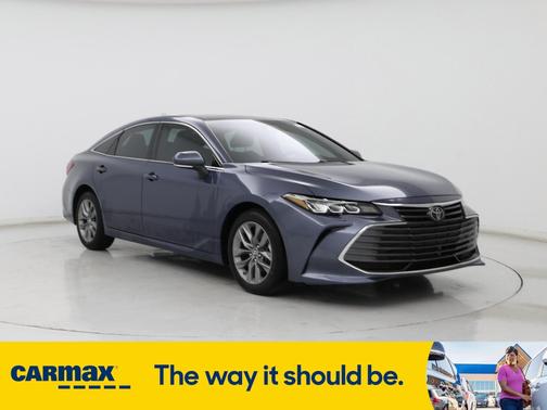 2019 Toyota Avalon XLE