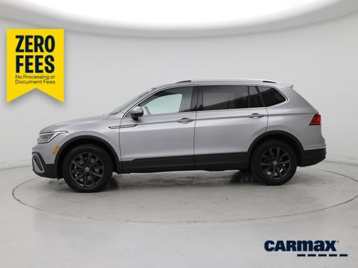 Silver 2024 Volkswagen Tiguan SE