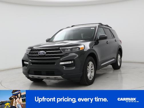 Green 2022 Ford Explorer XLT
