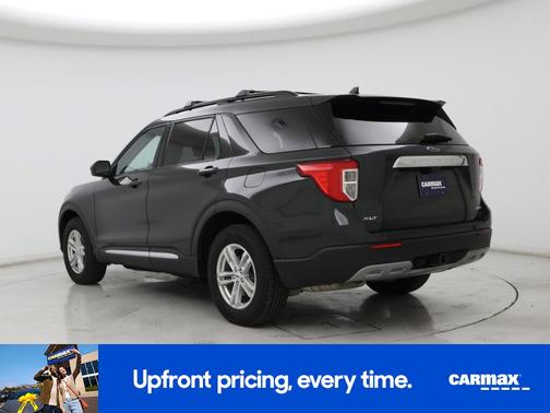 Green 2022 Ford Explorer XLT