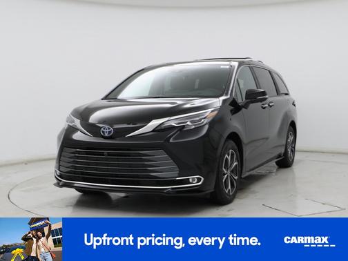 2025 Toyota Sienna Platinum