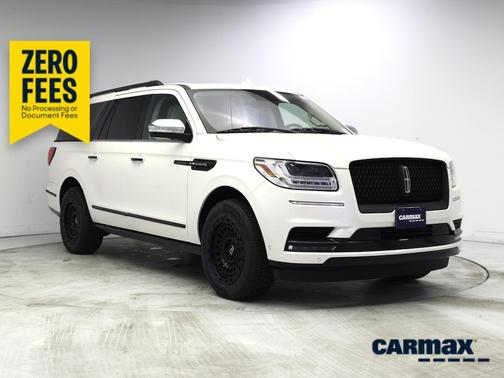 White 2019 Lincoln Navigator L Black Label