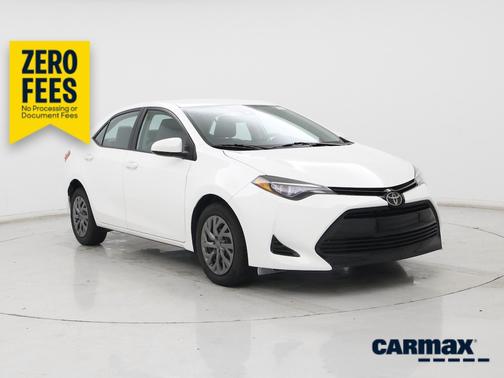 White 2017 Toyota Corolla SE