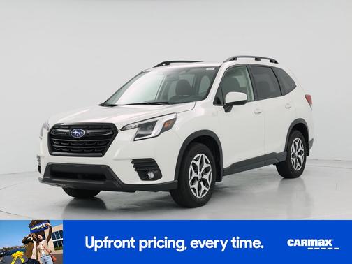 White 2024 Subaru Forester Premium