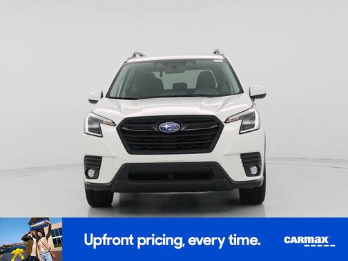 White 2024 Subaru Forester Premium