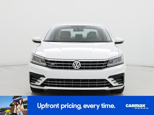 2017 Volkswagen Passat R-Line