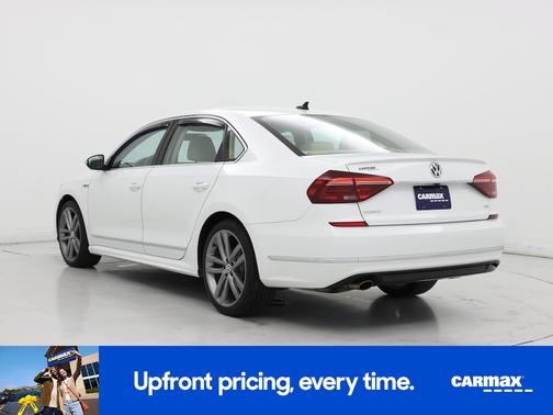 2017 Volkswagen Passat R-Line