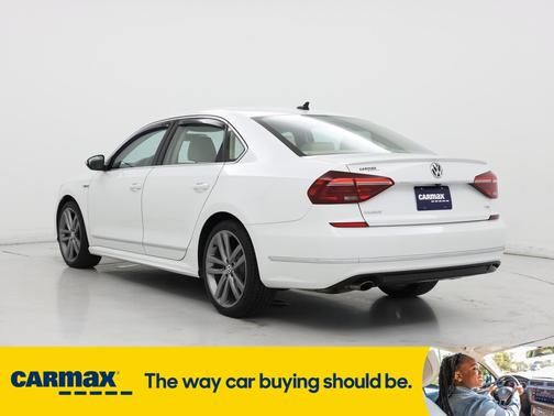 2017 Volkswagen Passat R-Line