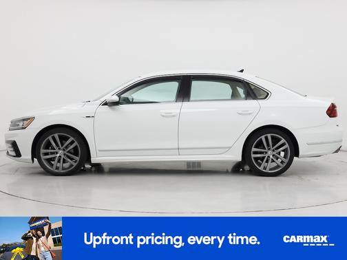 2017 Volkswagen Passat R-Line
