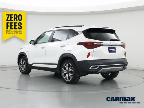 White 2022 Kia Seltos SX