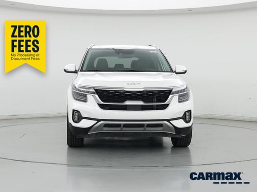 White 2022 Kia Seltos SX