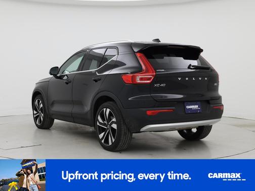 2023 Volvo XC40 B5 Plus Bright Theme