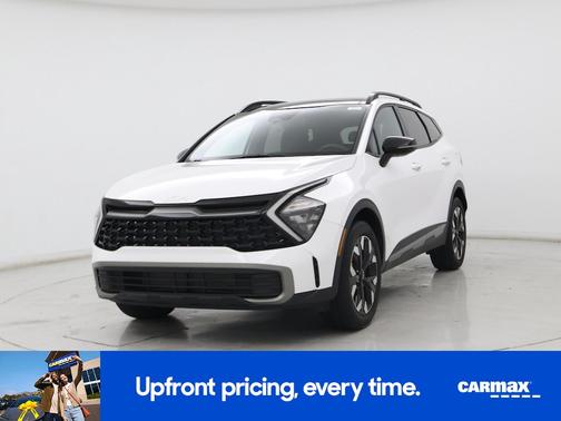 White 2023 Kia Sportage X-Line