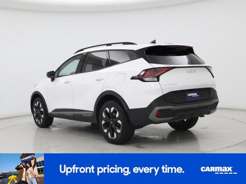 White 2023 Kia Sportage X-Line