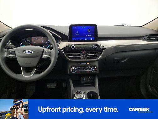 Black 2020 Ford Escape SE
