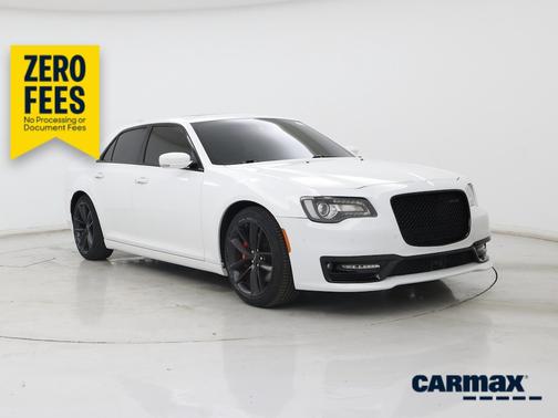 White 2023 Chrysler 300 C