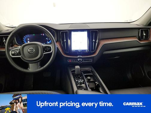 2023 Volvo XC60 B5 Plus Bright Theme