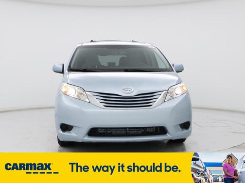 2015 Toyota Sienna LE