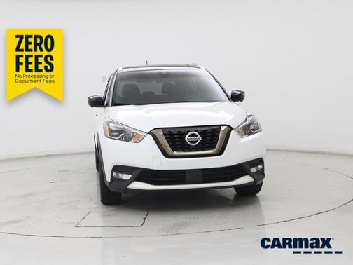 White 2020 Nissan Kicks SR