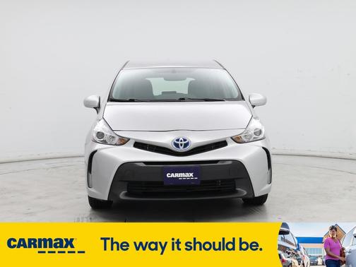 2015 Toyota Prius v Four