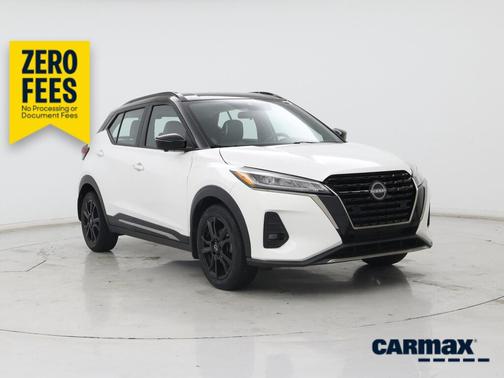 White 2023 Nissan Kicks SR