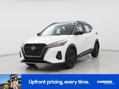 White 2023 Nissan Kicks SR