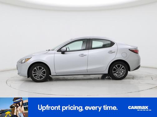 2019 Toyota Yaris Sedan LE