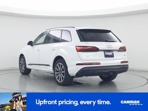 2023 Audi Q7 Premium Plus