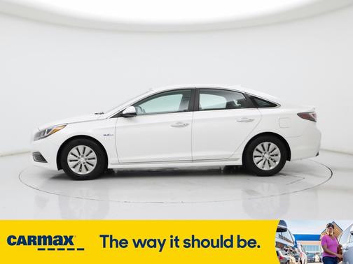2016 Hyundai SONATA Hybrid SE