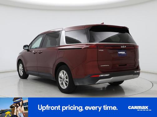 2024 Kia Carnival LX