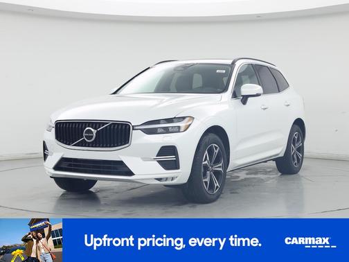 2022 Volvo XC60 B5 Momentum