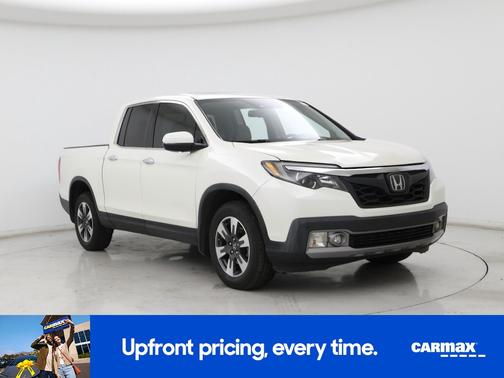 White 2019 Honda Ridgeline RTL-E